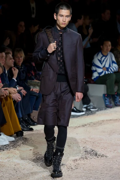 Look 47